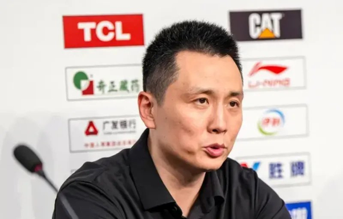 上海丢G4发布会！卢伟表扬球员，拒谈判罚问题！弗格主动揽责！|古德温|广厦男篮|上海男篮|李弘权|张镇麟_新浪体育_新浪新闻